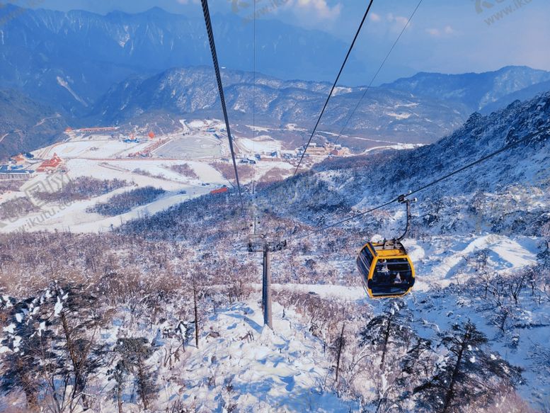 编号：40293209260223451000【酷图网】源文件下载-西岭雪山之旅