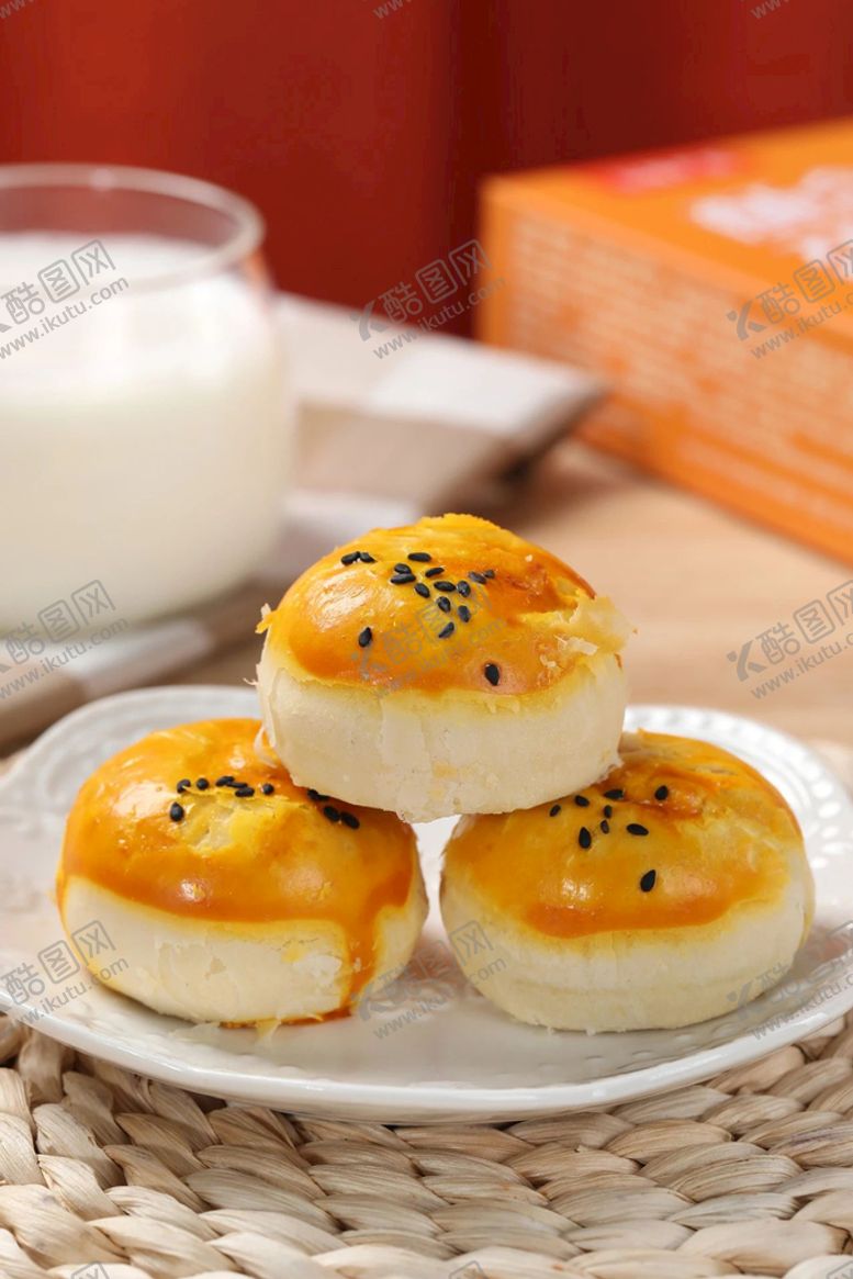 编号：90873109202029356713【酷图网】源文件下载-蛋黄酥