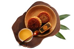 中秋月饼摄影餐饮美食节糕点团圆