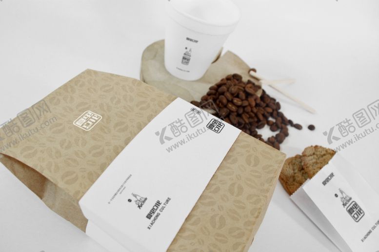 编号：55806710311358466986【酷图网】源文件下载-咖啡杯样机