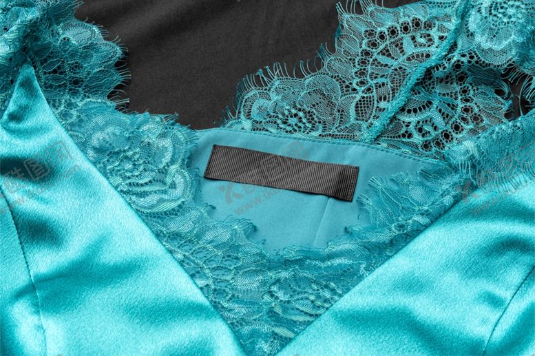 编号：96298309160951294885【酷图网】源文件下载-衣服标签样机