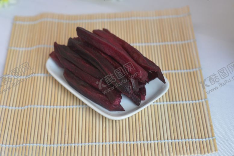 编号：30128009302129136006【酷图网】源文件下载-香酥紫薯条