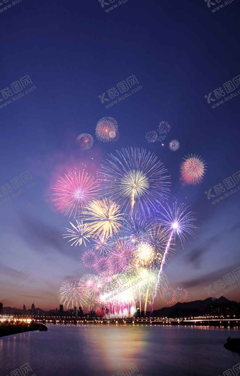 编号：35589807021350207697【酷图网】源文件下载-绚丽烟花城市夜景