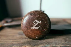 logo样机高档素材击凸设计