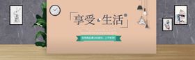 畅饮啤酒享受惬意生活