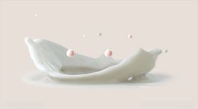 飞溅牛奶
