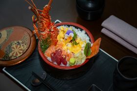 日料丼