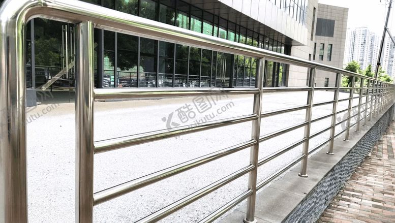 编号：34513709120349556090【酷图网】源文件下载-不锈钢护栏