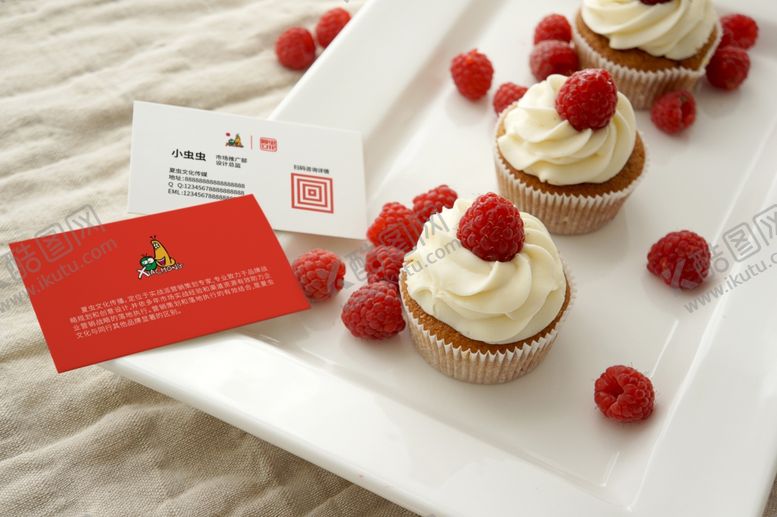 编号：47072210280637559183【酷图网】源文件下载-名片样机