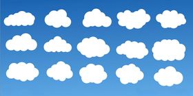 蓝色背景上的白色云朵