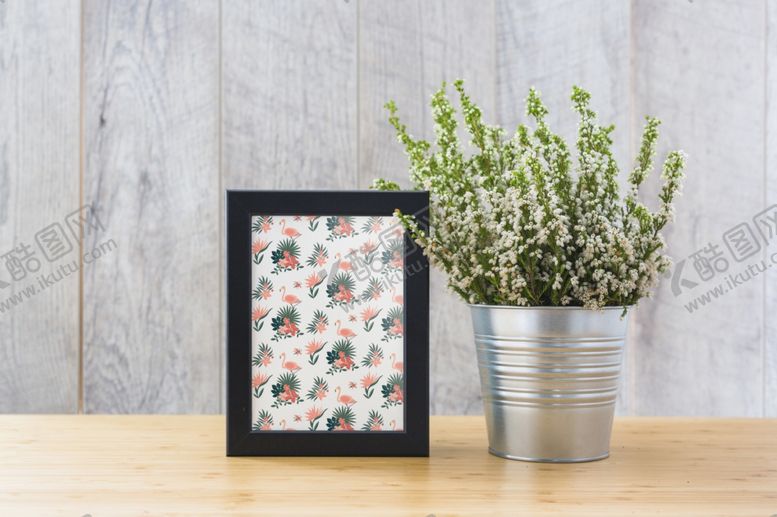 编号：75101409221214304910【酷图网】源文件下载-室内相框装饰设计