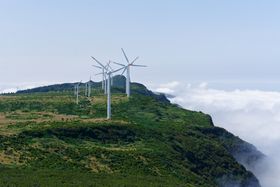 山脉风电新能源摄影风力发电发电设备