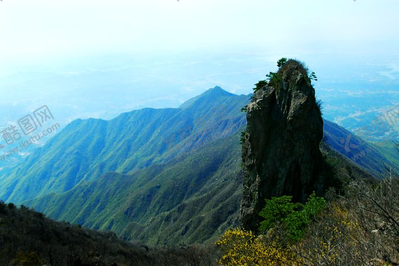 编号：90165110080129363517【酷图网】源文件下载-薄雾金刚台雄姿猫儿峰