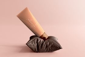 化妆品样机彩香水护肤效果图精油