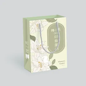 复古绿色简约手提袋样机