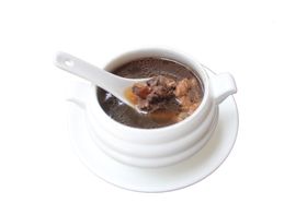 黑桃炖排骨