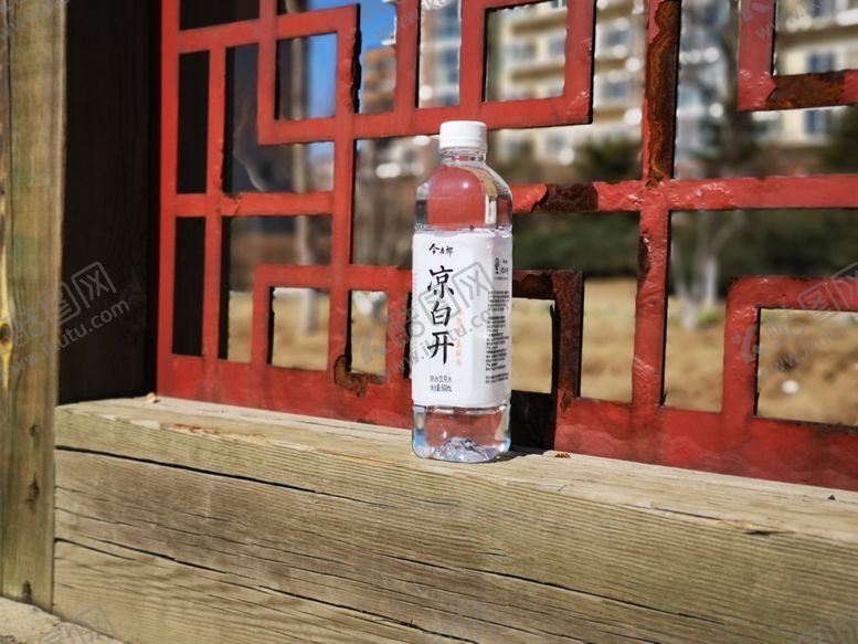 编号：13219409271128507897【酷图网】源文件下载-今麦郎凉白开户外景