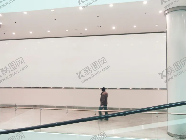 编号：41229507011222172443【酷图网】源文件下载-户外广告样机