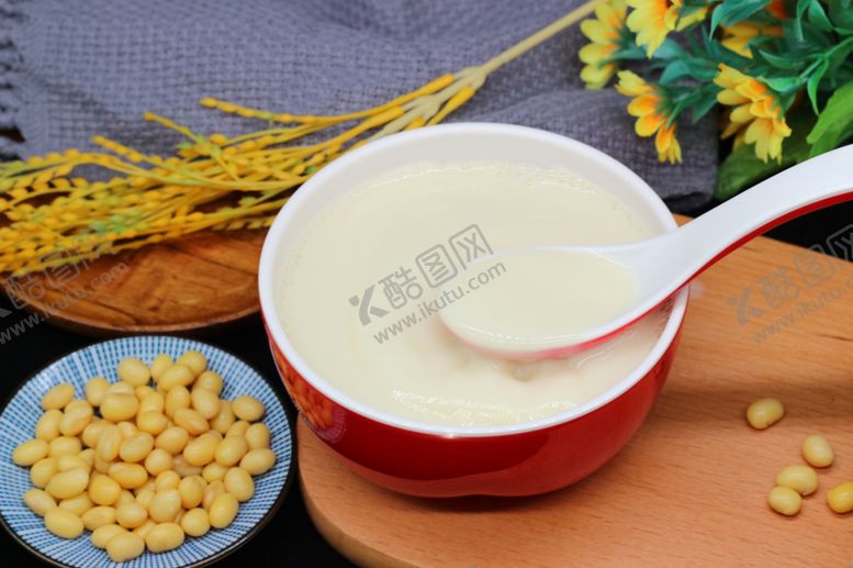 编号：80700110120358472087【酷图网】源文件下载-豆浆