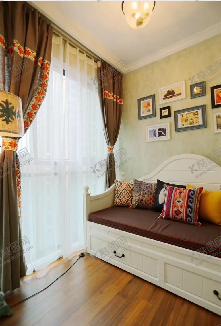 编号：84968209110502303716【酷图网】源文件下载-室内摄影