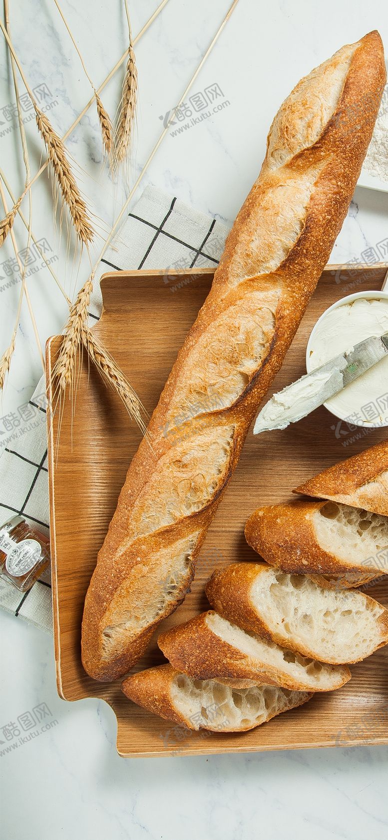 编号：93970010030153529730【酷图网】源文件下载-面包海报