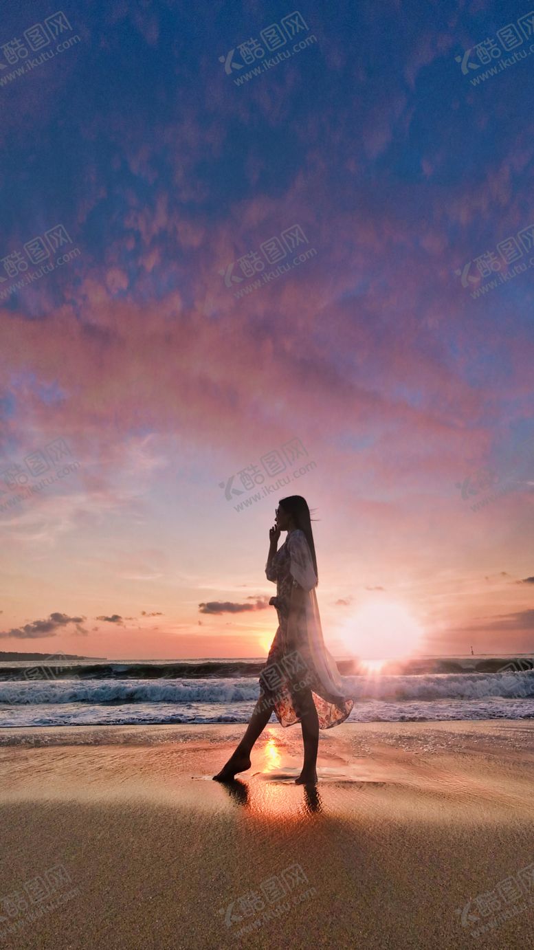 编号：58445509200007213794【酷图网】源文件下载-拥抱大海