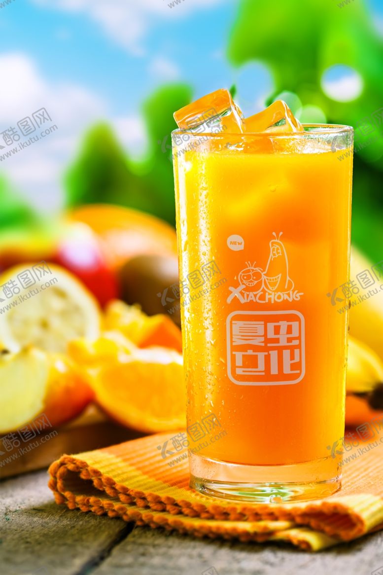 编号：60234910301540436108【酷图网】源文件下载-玻璃杯样机