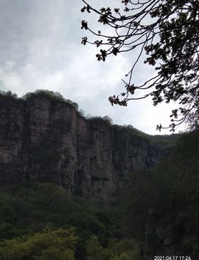 江水山风景矢量