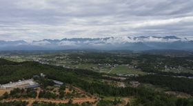 山风景自然田园民居蓝