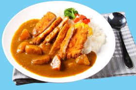 咖喱炸鸡拌饭