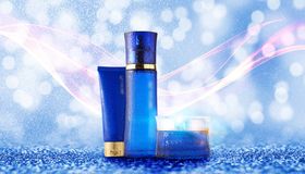 化妆品广告包装牌美海报