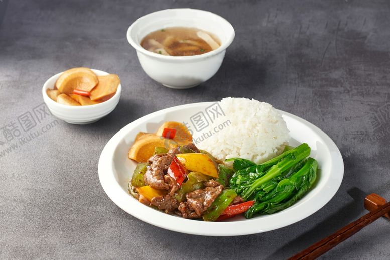 编号：12119011012228412470【酷图网】源文件下载-青椒牛肉饭
