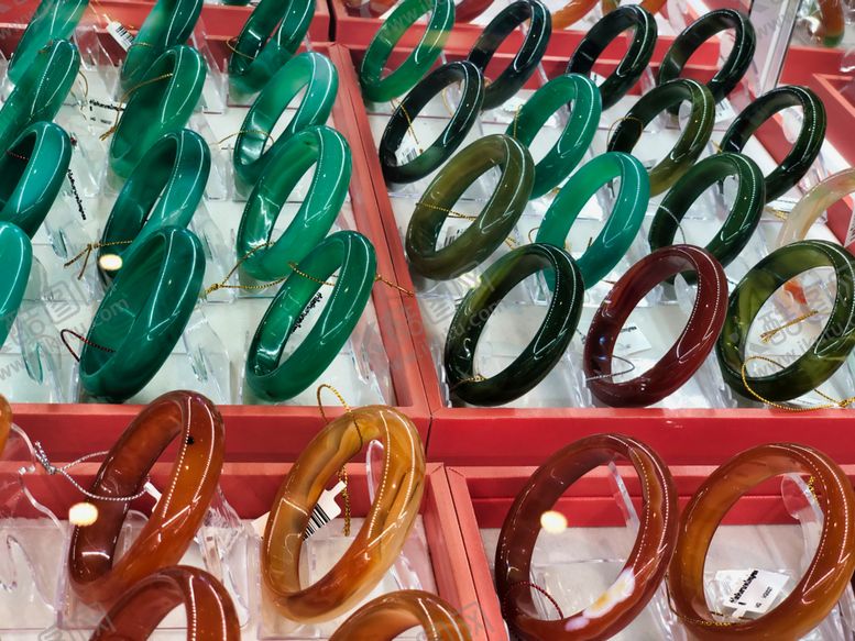 编号：99656010191604505736【酷图网】源文件下载-玉手镯