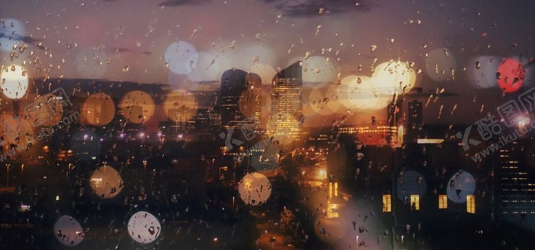 编号：25532406231848333152【酷图网】源文件下载-夜晚窗上的朦胧雨滴