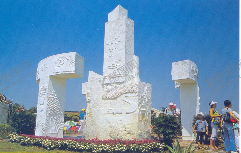 编号：33496906270323334258【酷图网】源文件下载-装饰浮雕人物雕塑城市雕塑