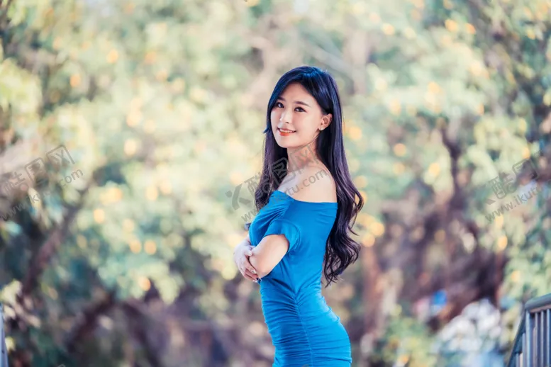 编号：74889607011331295521【酷图网】源文件下载-美女