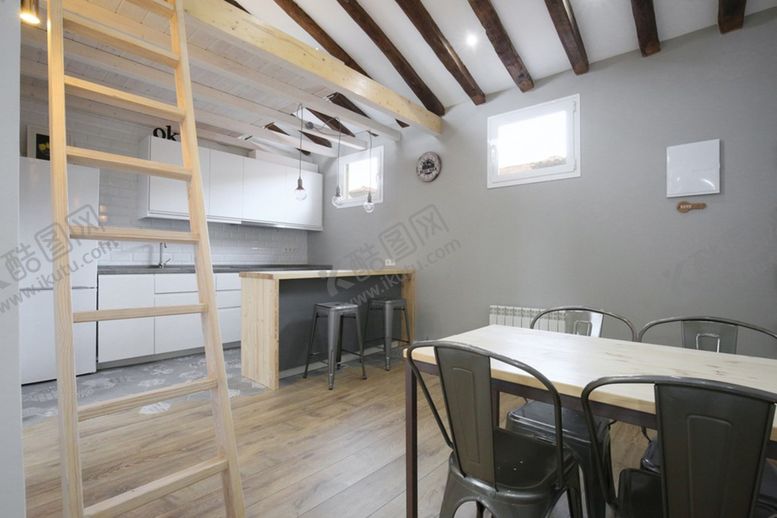 编号：91839710190207462780【酷图网】源文件下载-阁楼餐厅