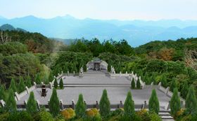 清明节素材祭祖墓地