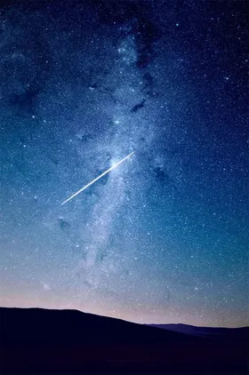 星空夜晚月亮璀璨