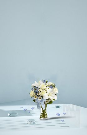 地产插花活动海报