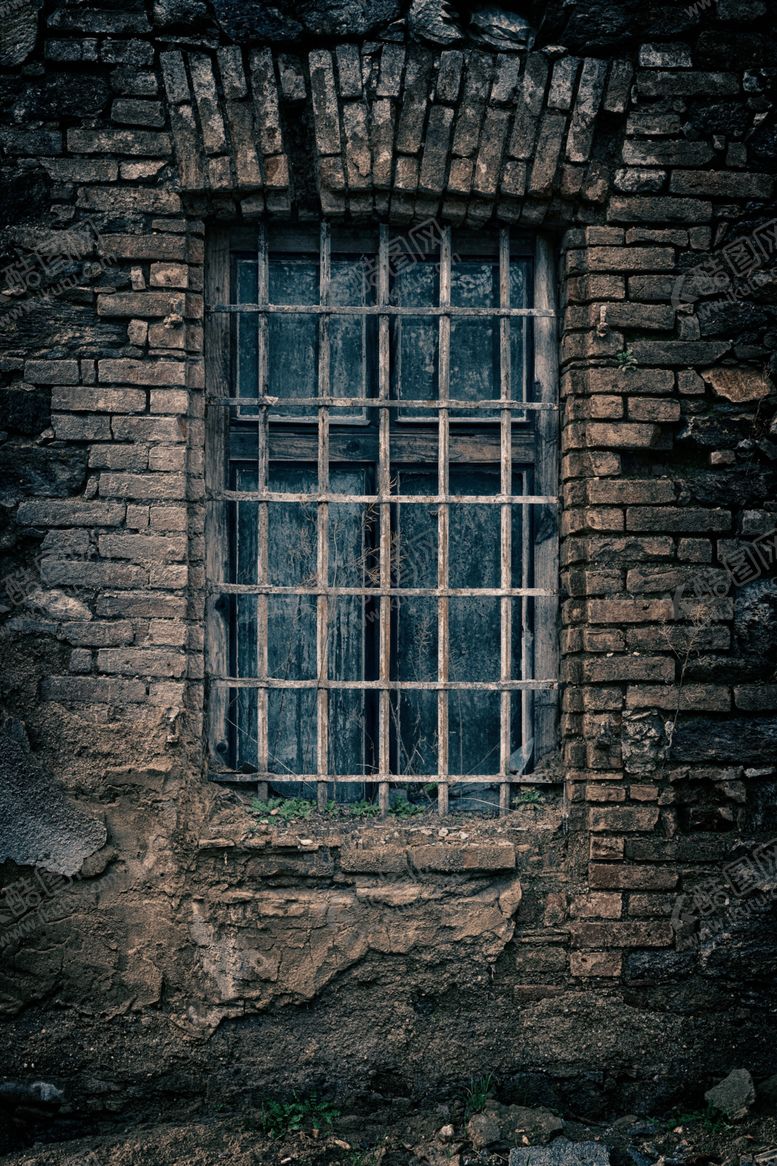 编号：70844109142226442818【酷图网】源文件下载-砖瓦房窗台