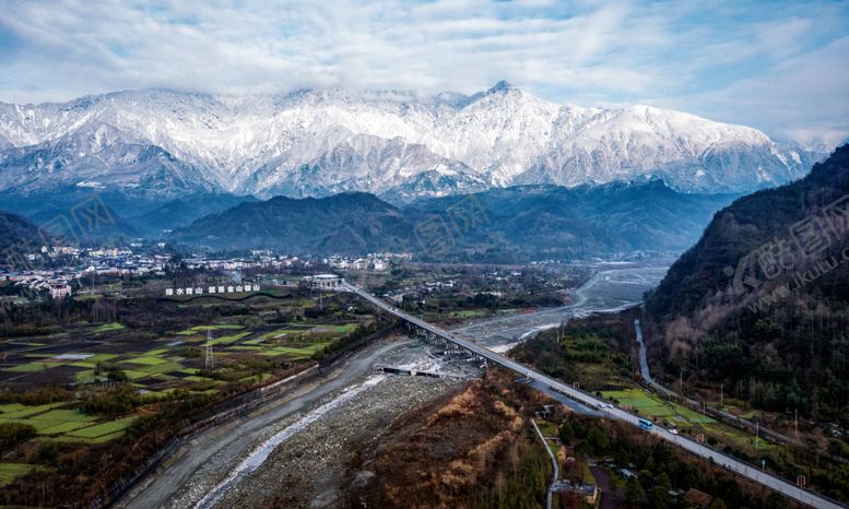 编号：54735101281330132441【酷图网】源文件下载-名山大山