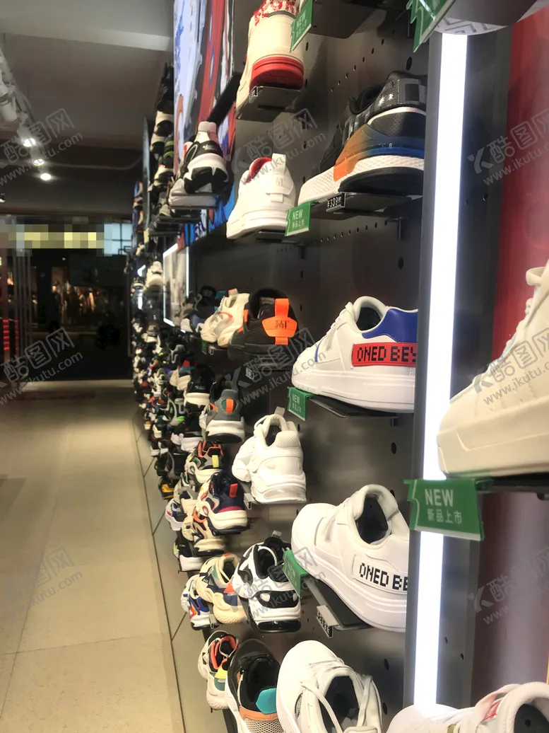 编号：37821509221013545913【酷图网】源文件下载-商店鞋