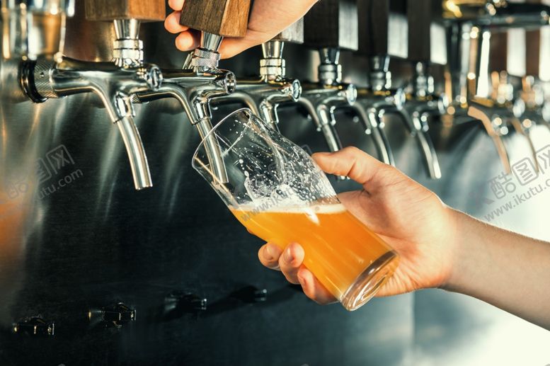 编号：25023009211823442503【酷图网】源文件下载-精酿啤酒