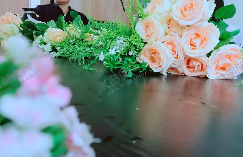 编号：78376906181517243021【酷图网】源文件下载-鲜花插花婚庆花手捧花