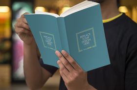 书籍封面样机效果图