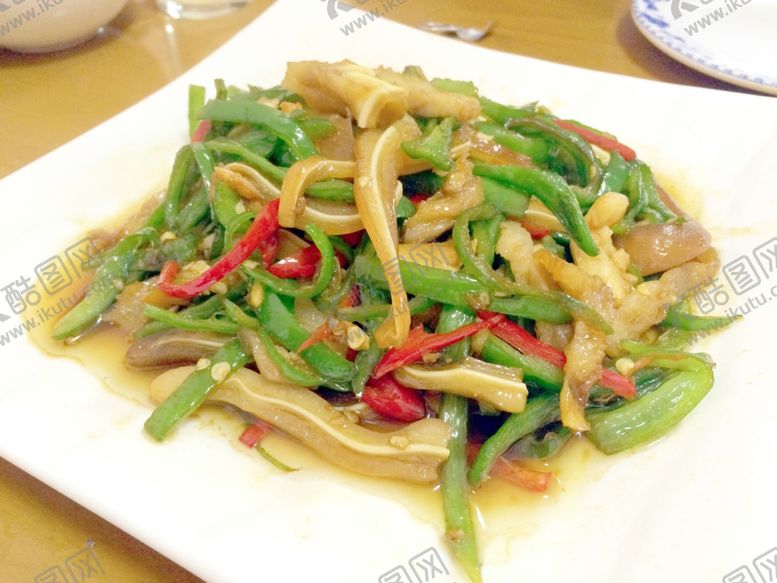 编号：34887801261058227422【酷图网】源文件下载-青椒炒猪耳朵美食图片