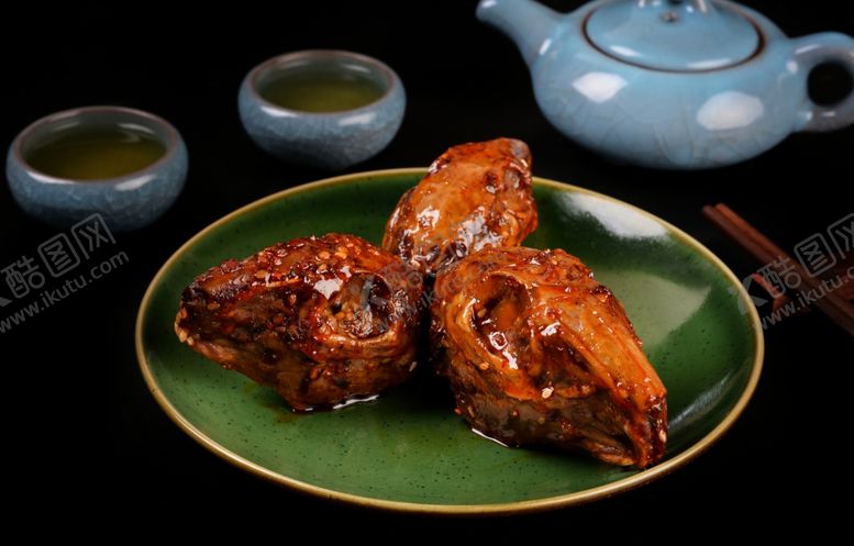 编号：63792410200405404390【酷图网】源文件下载-美食老妈兔头