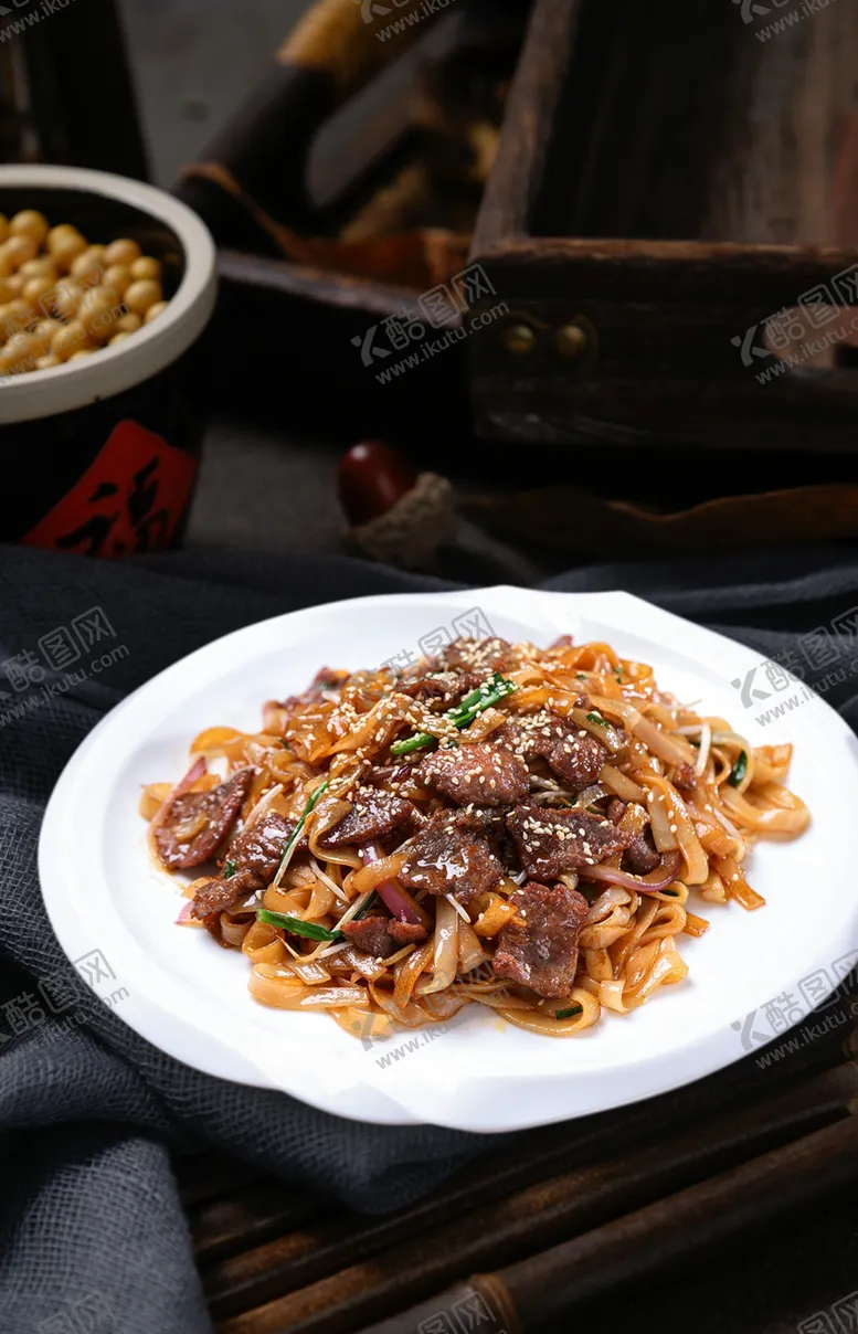 编号：60589401210949462414【酷图网】源文件下载-干炒牛河牛肉河粉