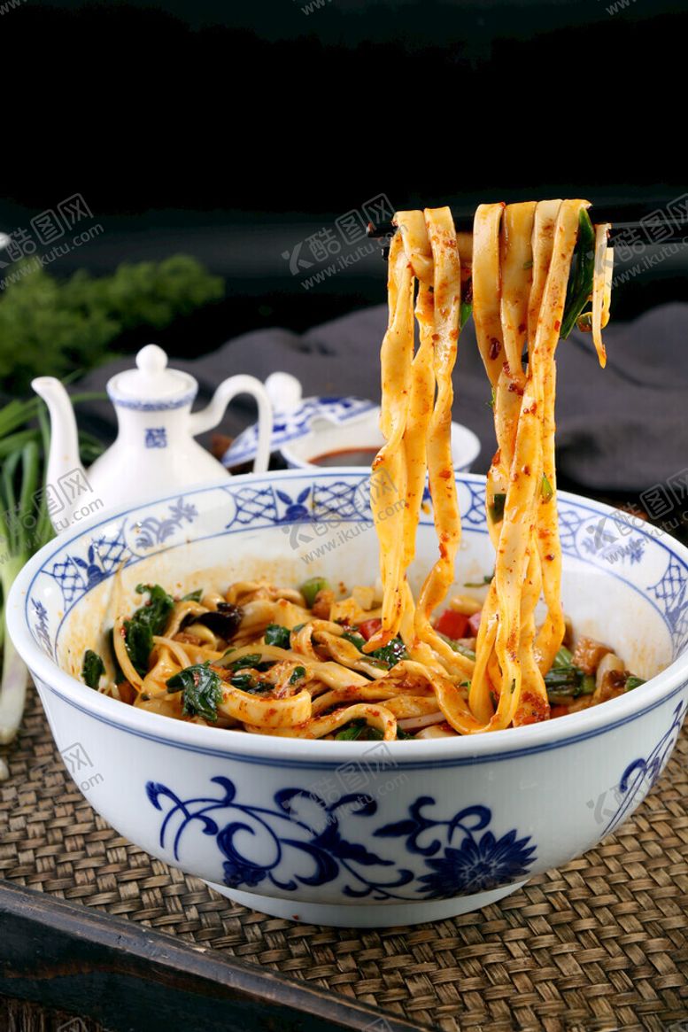 编号：30310403311605169669【酷图网】源文件下载-老陕油泼手擀面